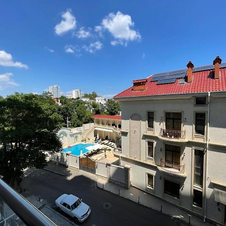 Sealine Apart-Hotel Одеса Екстериор снимка